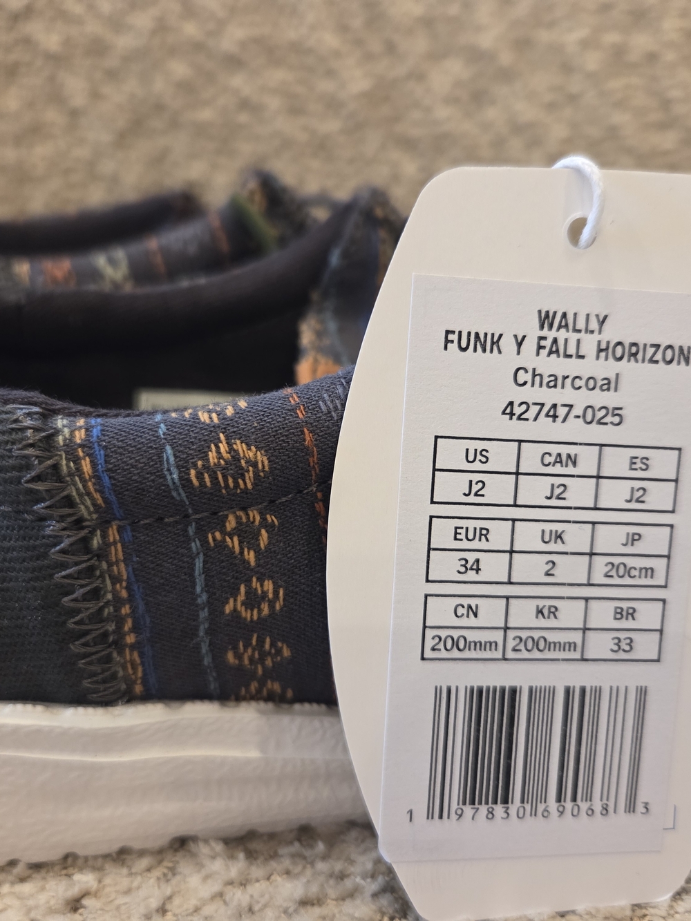 Hey Dude Wally Funky Fall Horizon Charcoal Size YOUTH J2 NWT - Picture 6 of 9